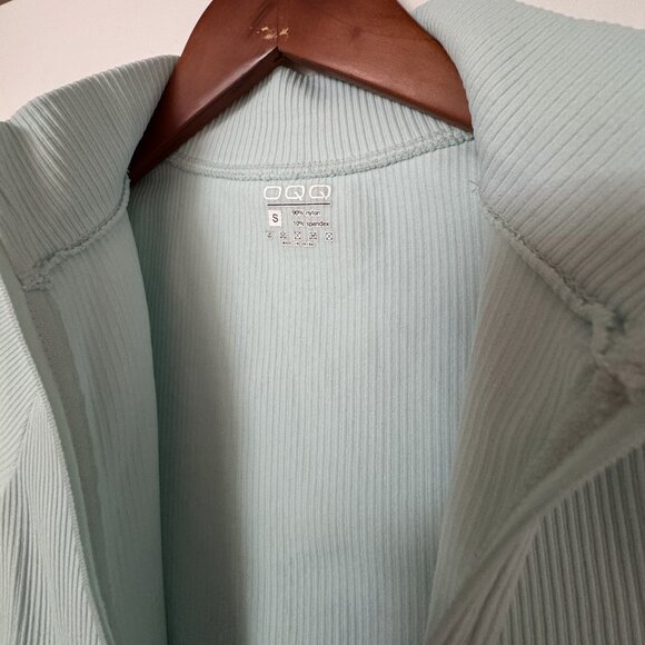 OQQ Women Rompers Ribbed Short Sleeve - Size Small - Picture 4 of 5